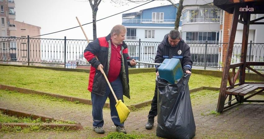Giresun Belediyesi, parklarda bakım ve temizlik çalışmalarını sürdürüyor Giresun Belediyesi Park ve Bahçeler Müdürlüğü, kent genelindeki park ve
