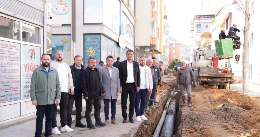 Giresun Belediye Başkanı Fuat Köse, Teyyaredüzü Mahallesi’nde devam eden asbestli boruları değiştirme