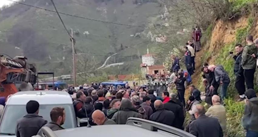 Mahkemenin yürütmeyi durdurma ve iptal kararlarına rağmen, Sekü’de üç gün