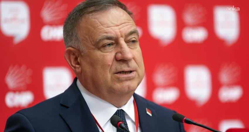 CHP Genel Başkan Yardımcısı Gökan Zeybek, Eskişehir Büyükşehir Belediye Başkanı