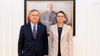 CHP Genel Başkan Yardımcısı Gökan Zeybek, Üsküdar Belediye Başkanı Sinem