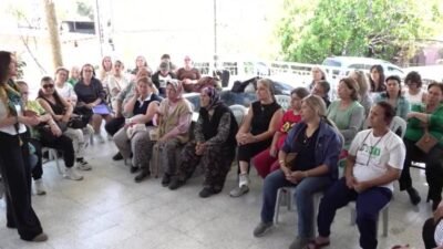 Bornova Belediyesi, BAYETAV iş birliğiyle düzenlediği “Kadın Buluşmaları” kapsamında kadınları