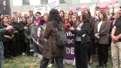 "Dersim Kadın Platformu" tarafından Gülistan Doku için Tunceli Adliyesi önünde