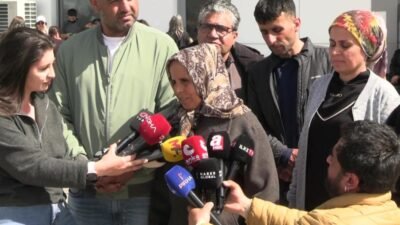 Gülistan Doku’nun annesi Bedriye Doku, Tunceli Adliyesi önünde yaptığı açıklamada,