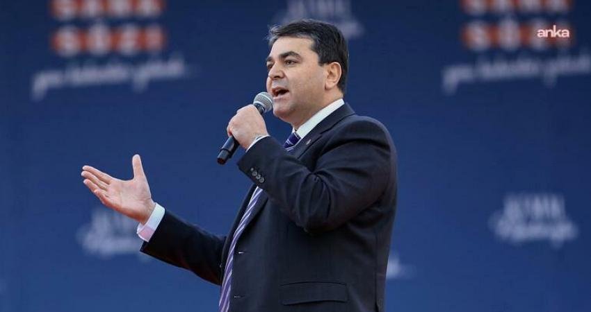 Demokrat Parti Genel Başkanı Gültekin Uysal, 8'inci Cumhurbaşkanı Turgut Özal'ın