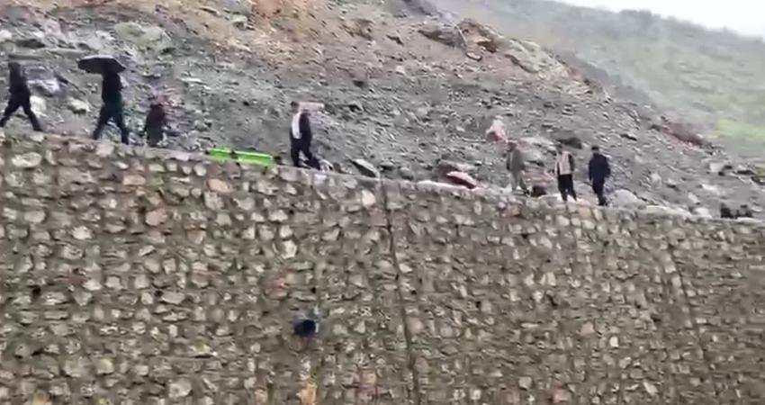 Hakkari’de iki gündür etkili olan şiddetli yağışlar nedeniyle meydana gelen