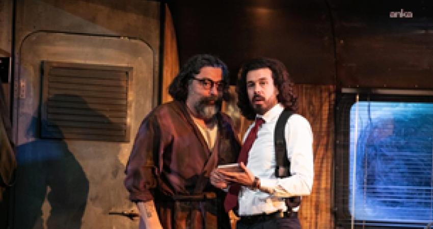 İzmir Şehir Tiyatroları, Sam Bobrick’in kaleme aldığı, "Halktan Biri" adlı