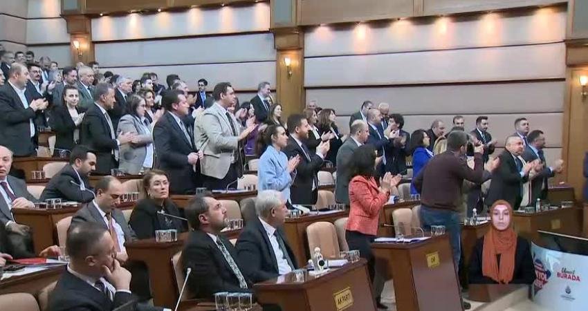 İstanbul Büyükşehir Belediyesi’nin (İBB) 2025 yılı Faaliyet Raporu toplantısında, kentin