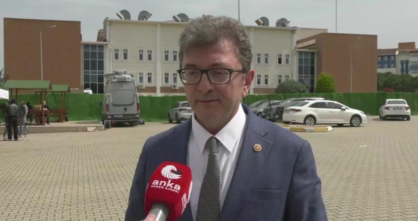 İBB Davası’nda 21. gün… Yüksel Taşkın: “Avrupa İnsan Hakları Mahkemesi’nin temelde çıkış noktası siyasal bir süreç olduğudur” CHP İzmir Milletvekili Yüksel Taşkın, AİHM'in Ekrem İmamoğlu'nun başvurusunu ciddi
