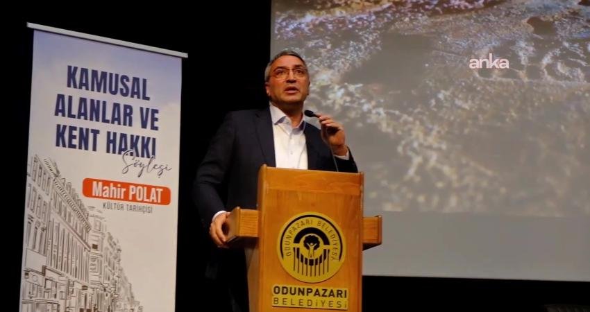 İBB Genel Sekreter Yardımcısı Polat, Eskişehir’de “Kamusal Alanlar ve Kent Hakkı” konulu söyleşide konuştu İstanbul Büyükşehir Belediyesi (İBB) Genel Sekreter Yardımcısı ve Tarihi Kentler