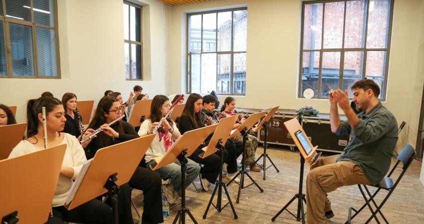 İBB’nin ilk genç orkestrası İBB İstanbul Gençlik Orkestrası, ilk konseri