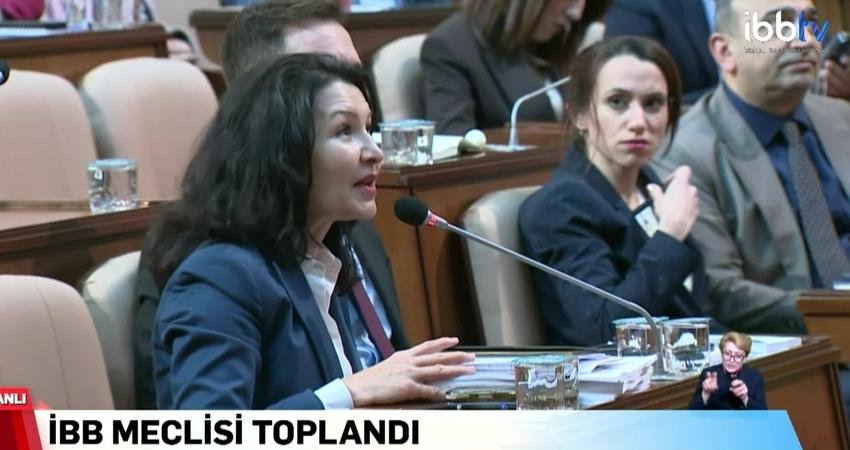 İBB Meclisi’nde Ülkü İnanlı’dan iktidara sorumluluk çağrısı: “İktidar sorumluluk işidir, beceremiyorsanız istifa edeceksiniz” İstanbul Büyükşehir Belediye (İBB) Meclisi CHP Grup Başkanvekili Ülkü İnanlı,