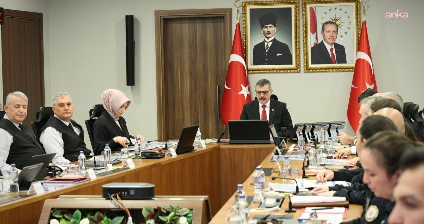 İçişleri Bakanı Çiftçi başkanlığında valilerle “Güvenlik Toplantısı” yapıldı İçişleri Bakanı Mustafa Çiftçi başkanlığında valilerin katılımıyla video konferans sistemi