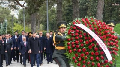 İçişleri Bakanı Mustafa Çiftçi, Eski Azerbaycan Cumhurbaşkanı Haydar Aliyev'in mezarını