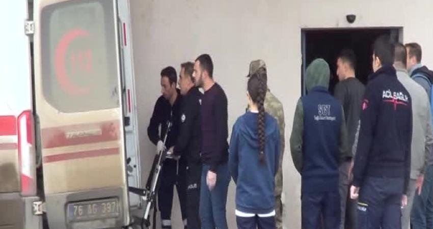 Iğdır'da mezarlıkta temizlik çalışması yapan 4 işçi zehirlenerek tedaviye alındı.