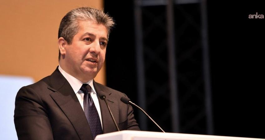 IKBY Başbakanı Masrur Barzani’den Erbil’de peşmerge evine düzenlenen İHA saldırısında hayatını kaybedenler için taziye mesajı Irak Kürdistan Bölgesel Yönetimi (IKBY) Başbakanı Masrur Barzani, Erbil’de bir