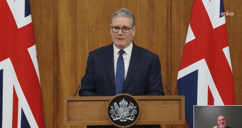 İngiltere Başbakanı Starmer: “Hürmüz Boğazı Zirvesi’yle enerji krizine çözüm arayacağız” İngiltere Başbakanı Keir Starmer, Orta Doğu’daki savaşın İngiltere üzerindeki etkilerini