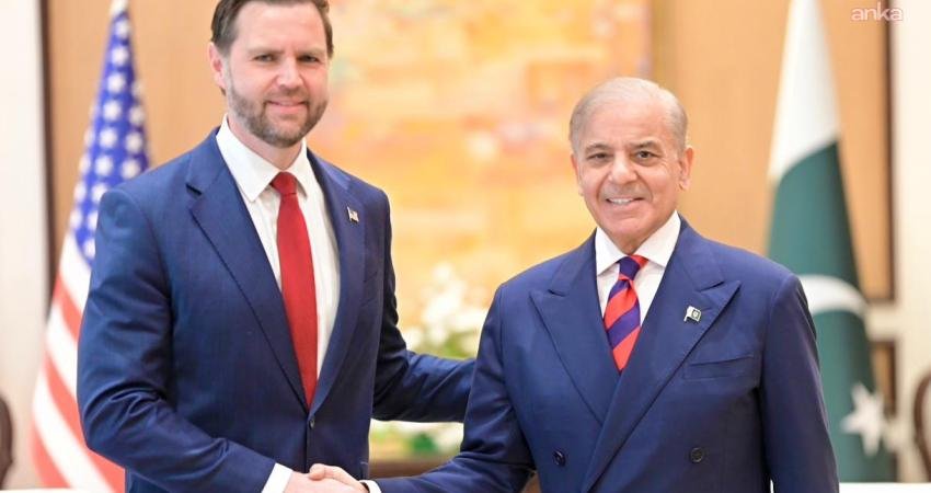 Pakistan müzakerelerin başladığını duyurdu Pakistan Başbakanlık Ofisi, ABD ve İran arasında beklenen üst düzey