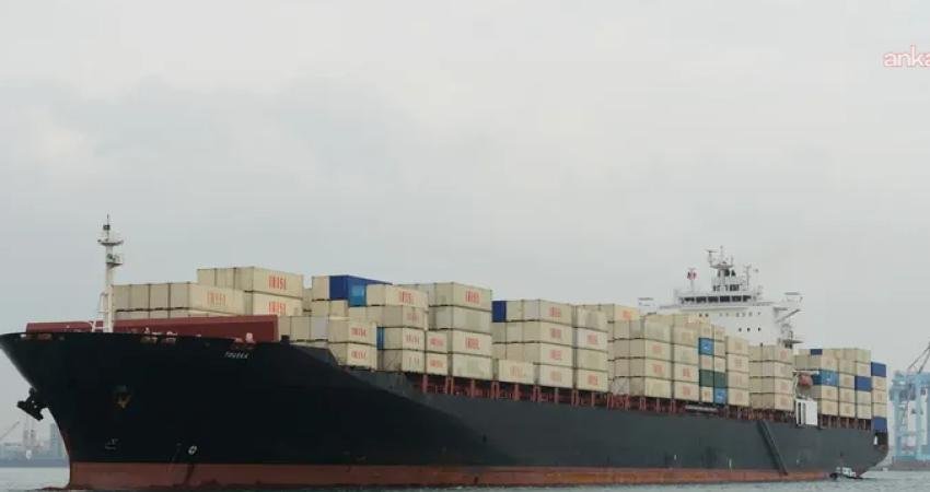 ABD’nin İran’a ait “TOUSKA” adlı kargo gemisini Umman Denizi’nde vurup