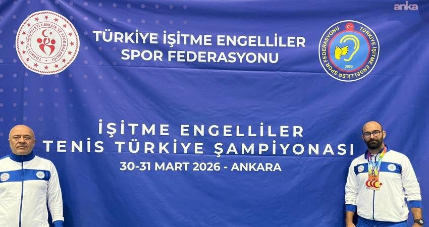 Muğla Büyükşehir Belediyesi sporcusu Sercan Yeşilova, İşitme Engelliler Tenis Türkiye
