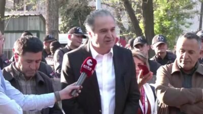 Emek Partisi İstanbul Milletvekili İskender Bayhan, Ankara Kurtuluş Parkı'nda açlık grevinde