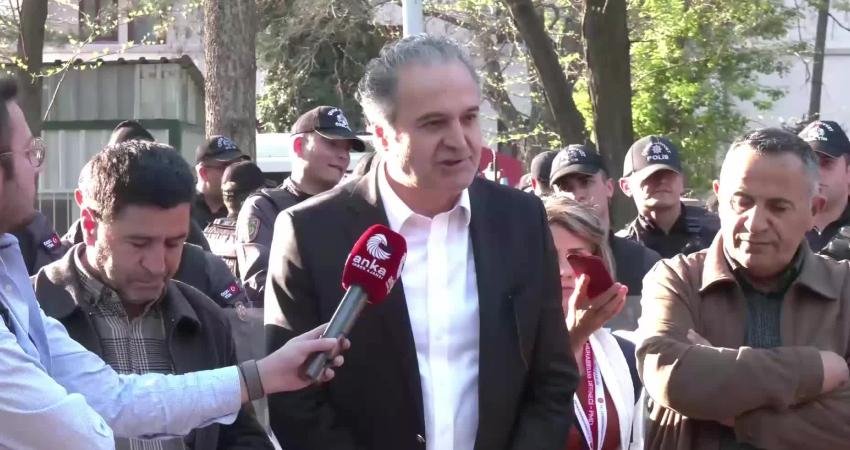 Emek Partisi İstanbul Milletvekili İskender Bayhan, Ankara Kurtuluş Parkı'nda açlık grevinde