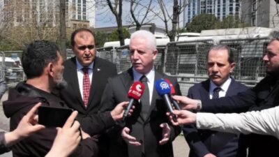 İstanbul Valisi Davut Gül, "Levent'te Yapı Kredi Plaza'nın önünde güvenlik