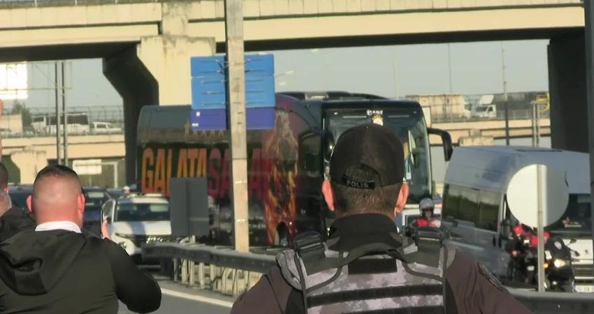 Süper Lig'de 31.hafta maçında Galatasaray, Fenerbahçe'yi ağırlayacak. Şampiyonluk yarışını da