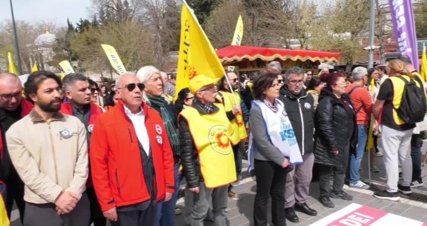 Eğitim sendikaları, Şanlıurfa'da bir lisede yaşanan silahlı saldırıyı protesto etmek için