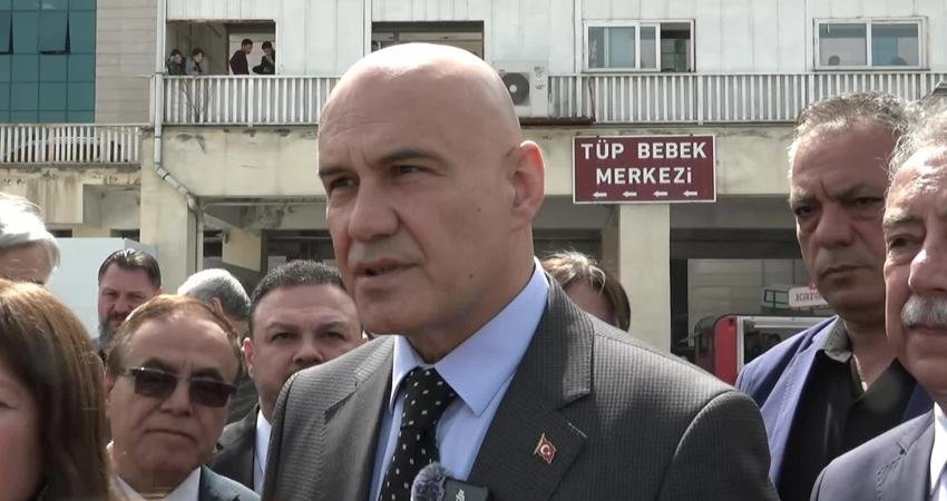 İYİ Parti Grup Başkanvekili Turhan Çömez, beraberindeki heyetle okul saldırısının