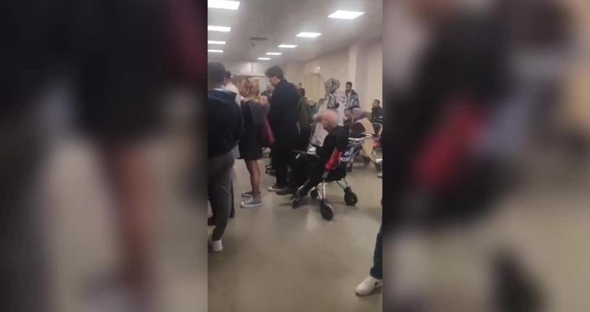 İYİ Parti Genel Başkan Yardımcısı Ahmet Eşref Fakıbaba, bir vatandaşın