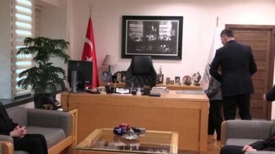 İzmir Büyükşehir Belediye Başkanı Cemil Tugay, 23 Nisan Ulusal Egemenlik