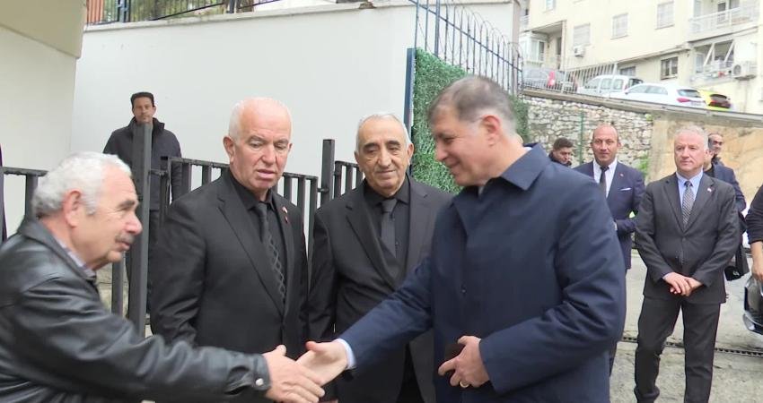 İzmir Büyükşehir Belediye Başkanı Cemil Tugay, Muharip Gaziler Derneği İzmir