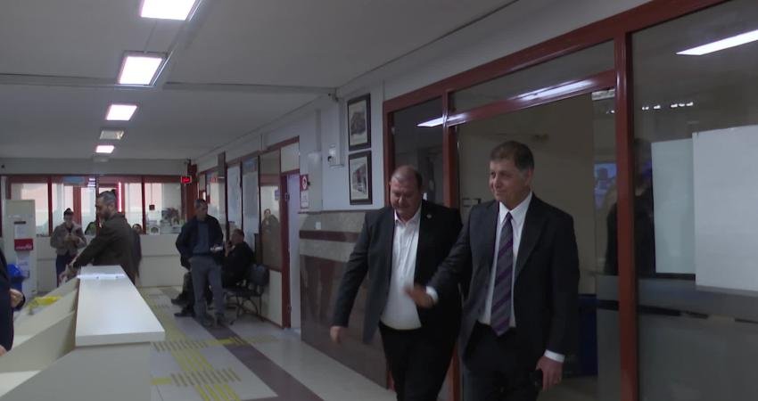 İzmir Büyükşehir Belediye Başkanı Cemil Tugay, Vakıflar Genel Müdürlüğü tarafından