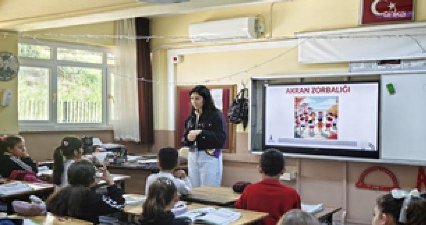 İzmir Büyükşehir Belediyesi, çocuklar arasında artan akran zorbalığı ve şiddet