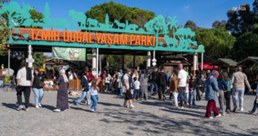 23 Nisan Ulusal Egemenlik ve Çocuk Bayramı’nın coşkusu İzmir Büyükşehir