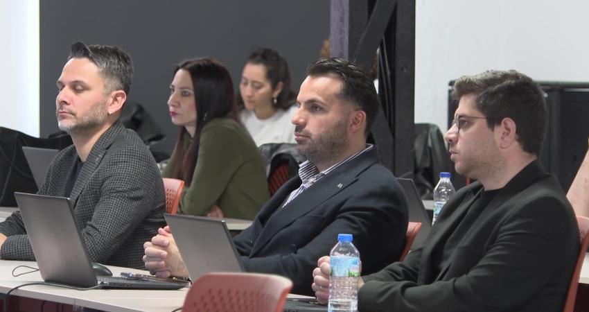 İzmir Büyükşehir Belediyesi'nce, Tarihi Havagazı Fabrikası bünyesindeki Dijital Deneyim Merkezi’nde