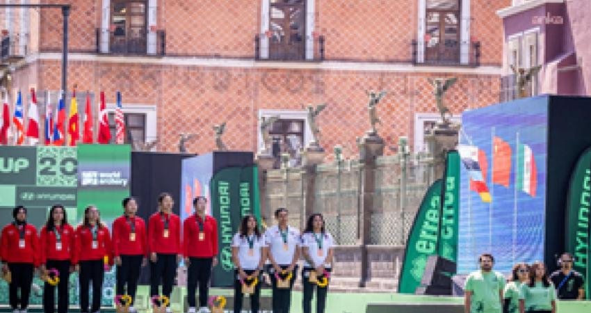 İzmir Büyükşehir’e büyük onur… Dünya Kupası’nda İzmir imzası İzmir Büyükşehir Belediyesi Spor Kulübü’nün milli okçusu Dünya Yenihayat, Dünya