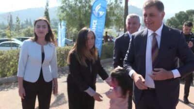 İzmir Büyükşehir Belediye Başkanı Cemil Tugay, Güzelbahçe Belediyesi tarafından inşa