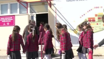 İzmir Büyükşehir Belediyesi, deprem ve yangın gibi afetlere karşı toplumsal