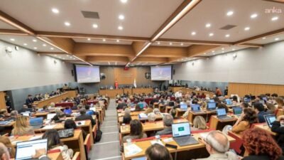 İzmir Büyükşehir Belediye Başkanı Cemil Tugay, kentsel dönüşüm nedeniyle vatandaşın