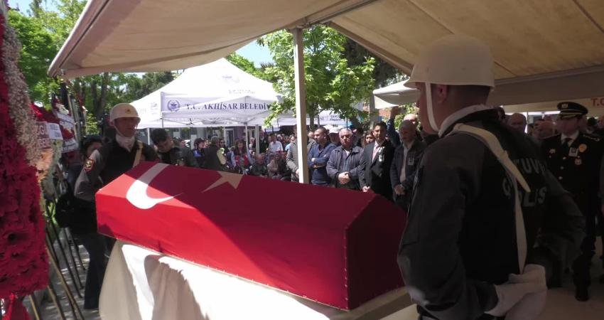 İzmir’in Bornova ilçesinde meydana gelen trafik kazasında şehit olan polis