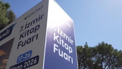 Kültürpark’ta düzenlenen İZKİTAP – 7. İzmir Kitap Fuarı devam ediyor.