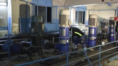 İZSU, terfi merkezlerinde eski sistemleri yeni nesil panolar ve pompalarla