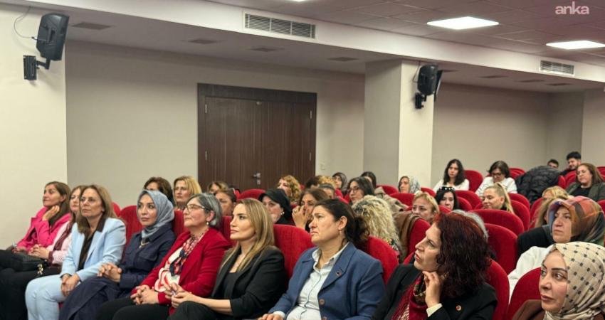 KA.DER Kürsü Gaziantep’te geniş katılımla gerçekleşti Kadın Adayları Destekleme Derneği (KA.DER) tarafından yürütülen KA.DER Kürsü buluşmaları;