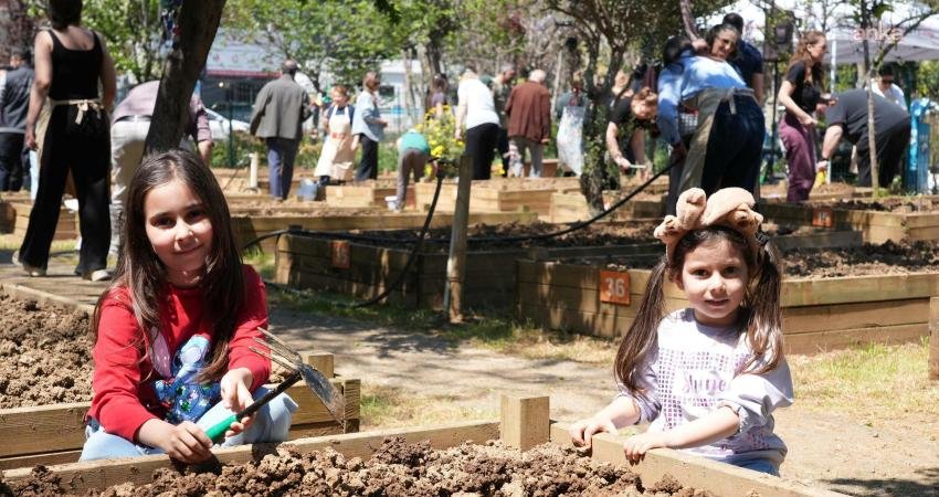 Kadıköy Belediyesi’nin doğal tarım yöntemleriyle sağlıklı ve temiz gıdaya doğrudan