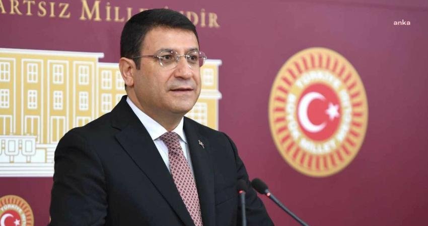 DEVA Partisi Ankara Milletvekili İdris Şahin, Kahramanmaraş Ayser Çalık Ortaokulu'nda meydana