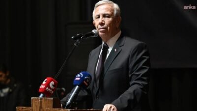 Ankara Büyükşehir Belediye (ABB) Başkanı Mansur Yavaş, Kahramanmaraş Ayser Çalık Ortaokulu'nda