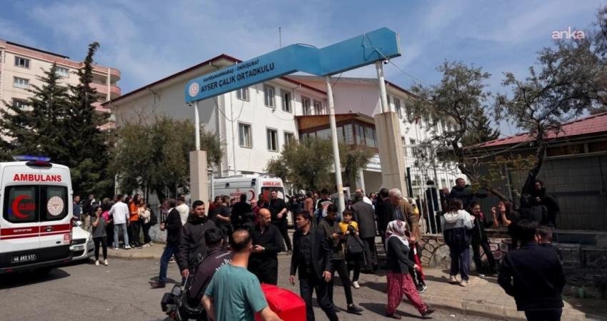 Kahramanmaraş’taki okul saldırganının babası: “2 aydır psikoloğa götürüyordum, silaha merakı son 1 ayda başladı, poligona götürdüm, atış yaptırdım” Kahramanmaraş’ta 9 kişinin hayatını kaybettiği okul saldırısını gerçekleştiren İsa Aras