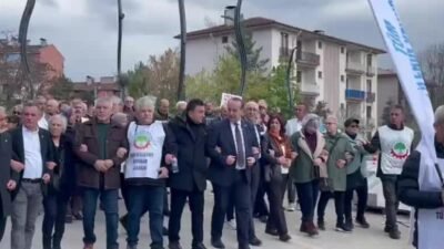 Tüm Emeklilerin Sendikası Karabük’te “Sefalet Zulmüne Son” bölge mitingi düzenledi.